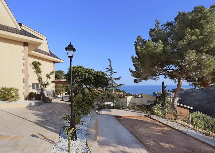 Estrella - Costa Brava Δωμάτια σε οικογενειακή κατοικία Καλέλα